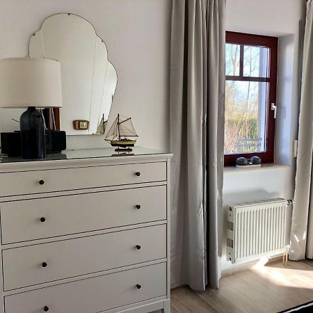 Ferienwohnung-Klaus-Stoertebeker-Mit-Sonnenterrasse-Garten-Zwischen-Strand-Wald-Und-Wiese Gustow  Luaran gambar