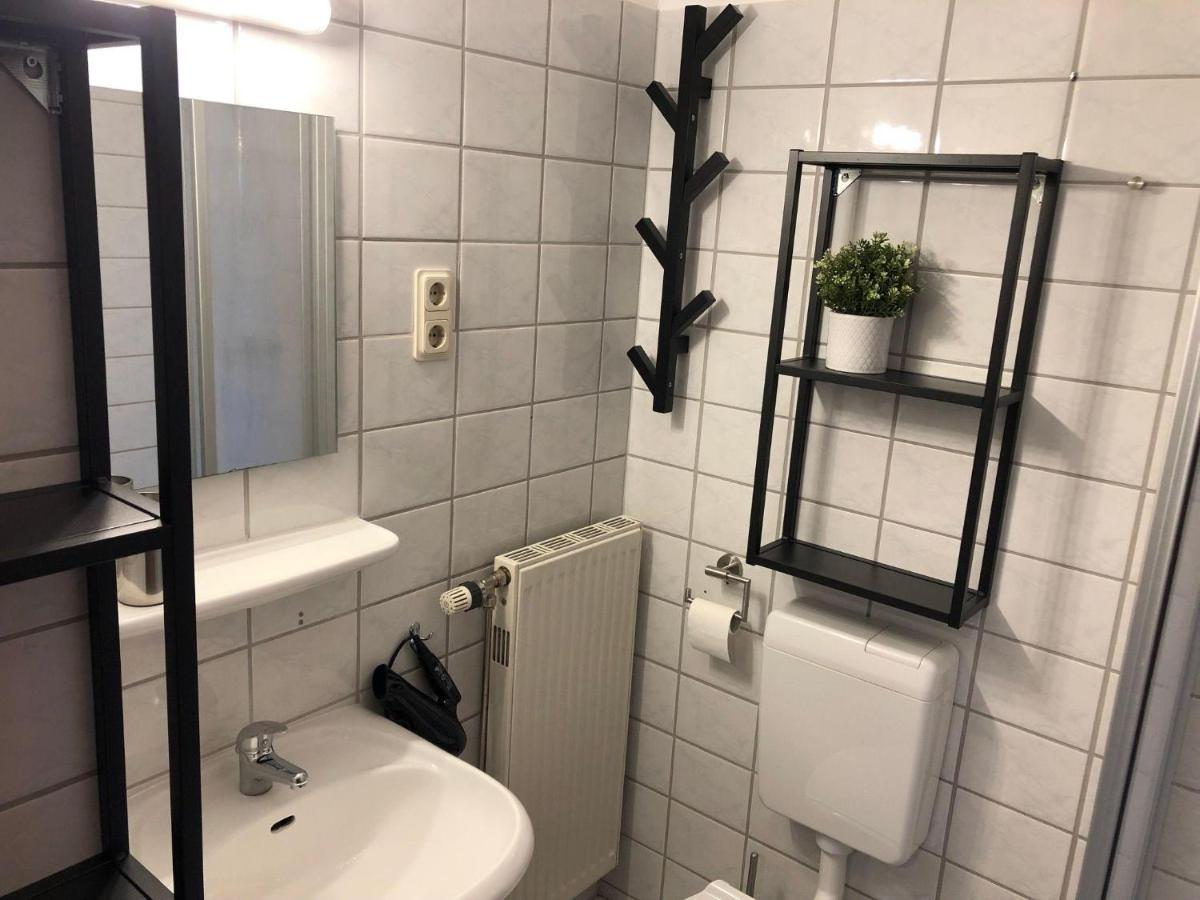 Ferienwohnung-Klaus-Stoertebeker-Mit-Sonnenterrasse-Garten-Zwischen-Strand-Wald-Und-Wiese Gustow  Luaran gambar